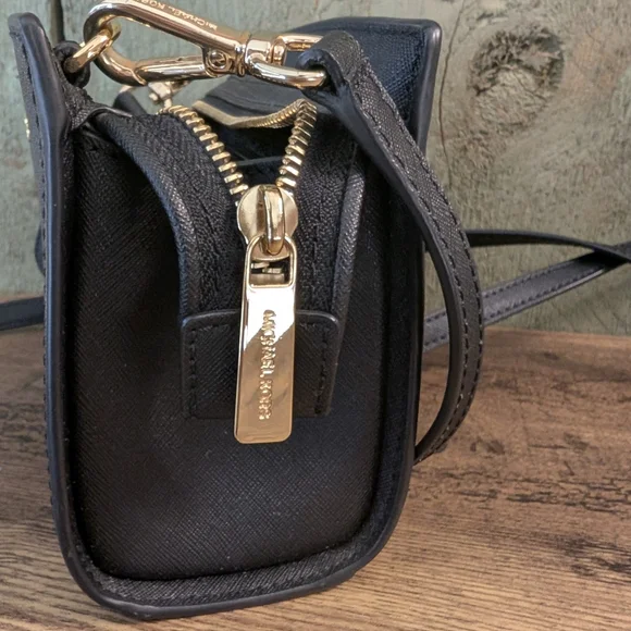 Michael Kors Black Crossbody Bag - Picture 4 of 11